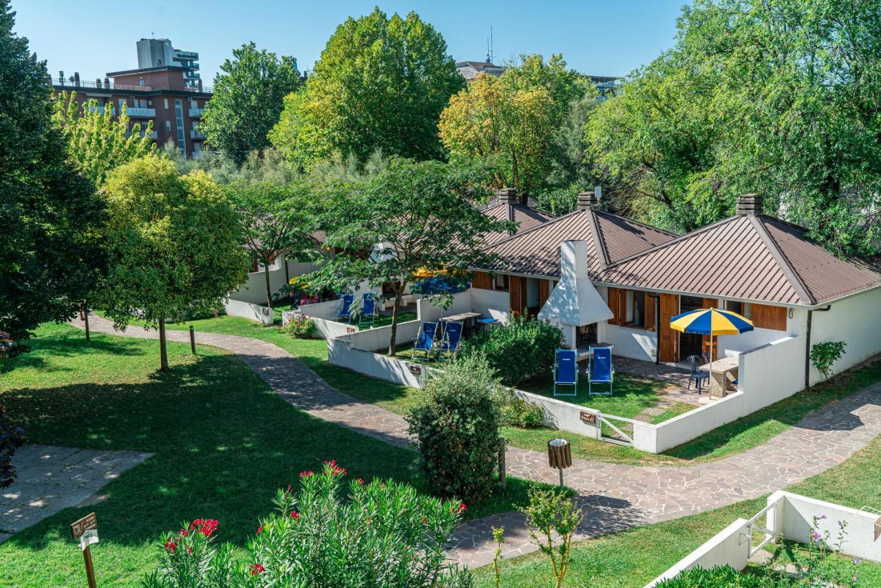 Parco vacanze Villaggio Nidos 3*